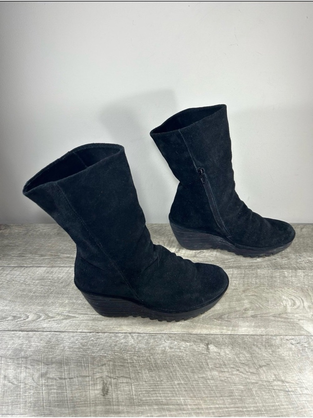 Fly London Yemy Platform Wedge Heel Womens Black Suede Boots Size 8-8.5 US